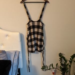 Plaid pinafore size xs